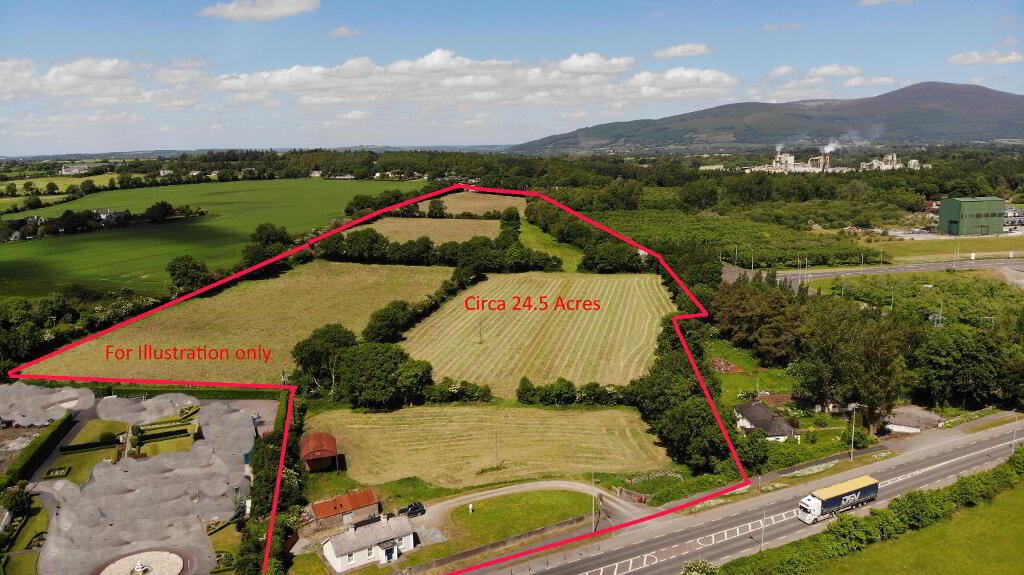 Circa, 9.93 HA/24.54 Acres, At Laganore, Clonmel, Tipperary