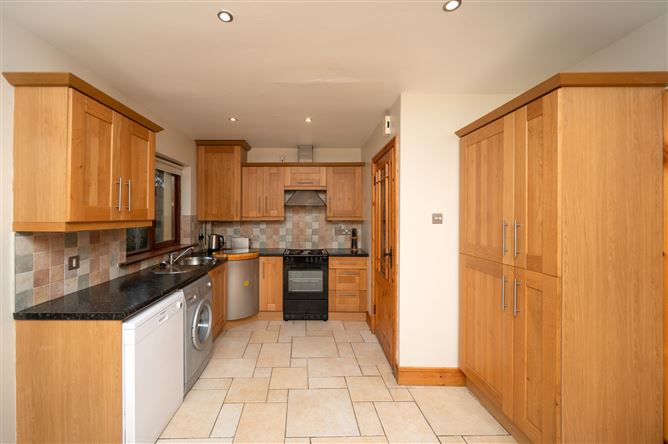 17 Glenview Park, The Glen, Dillons Cross, Cork