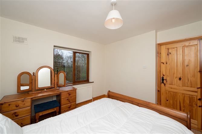 17 Glenview Park, The Glen, Dillons Cross, Cork