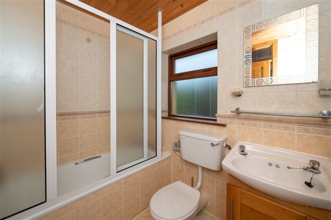 17 Glenview Park, The Glen, Dillons Cross, Cork