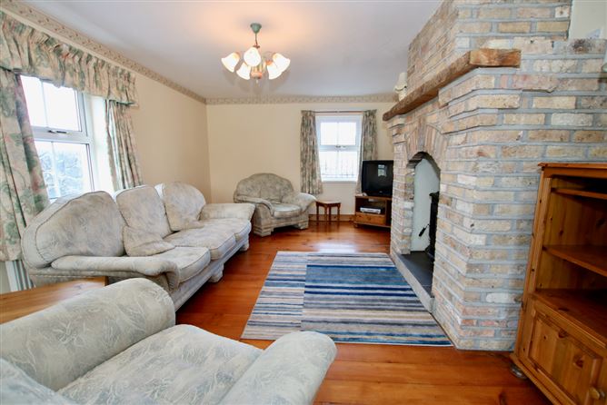 Benown Cottage, Glasson, Westmeath