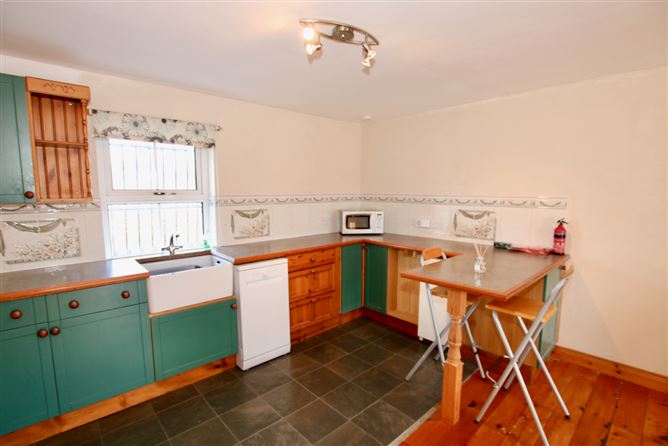 Benown Cottage, Glasson, Westmeath