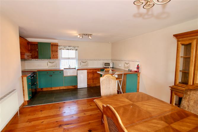 Benown Cottage, Glasson, Westmeath