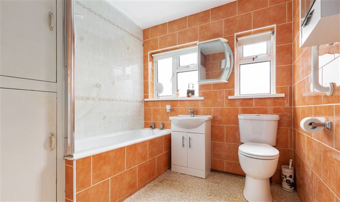 3 Kinvara Drive, Navan Road, Dublin 7