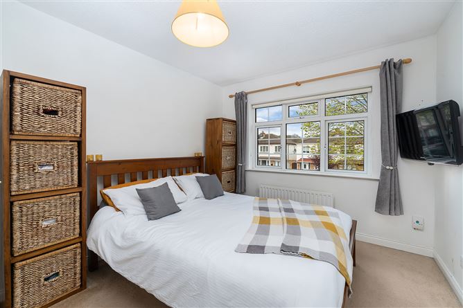 38 OAK RISE, Royal Oak, Santry, Dublin 9