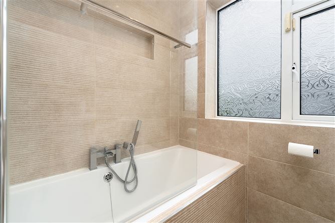 38 OAK RISE, Royal Oak, Santry, Dublin 9