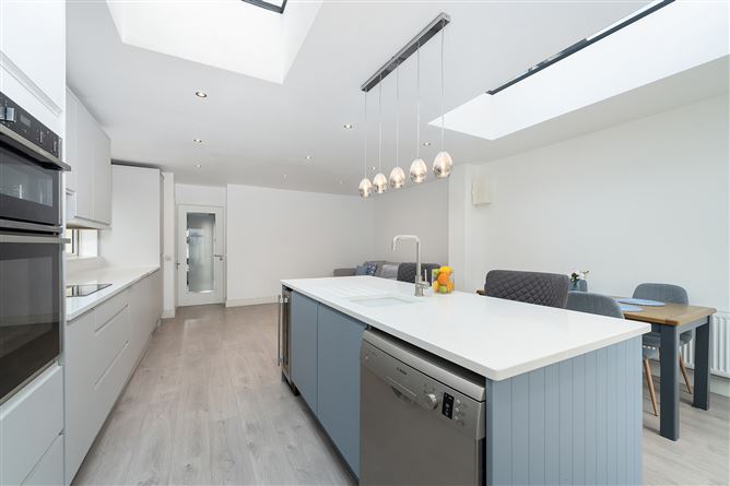 38 OAK RISE, Royal Oak, Santry, Dublin 9