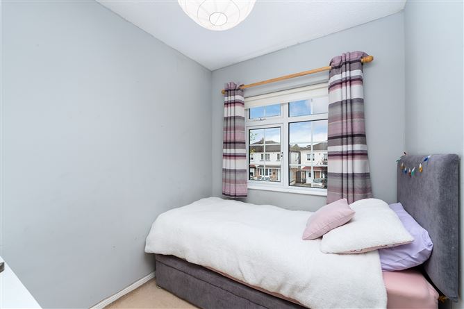 38 OAK RISE, Royal Oak, Santry, Dublin 9