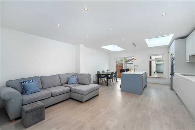 38 OAK RISE, Royal Oak, Santry, Dublin 9