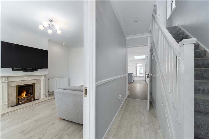 38 OAK RISE, Royal Oak, Santry, Dublin 9