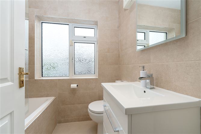 38 OAK RISE, Royal Oak, Santry, Dublin 9