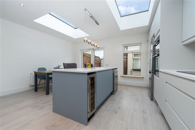 38 OAK RISE, Royal Oak, Santry, Dublin 9