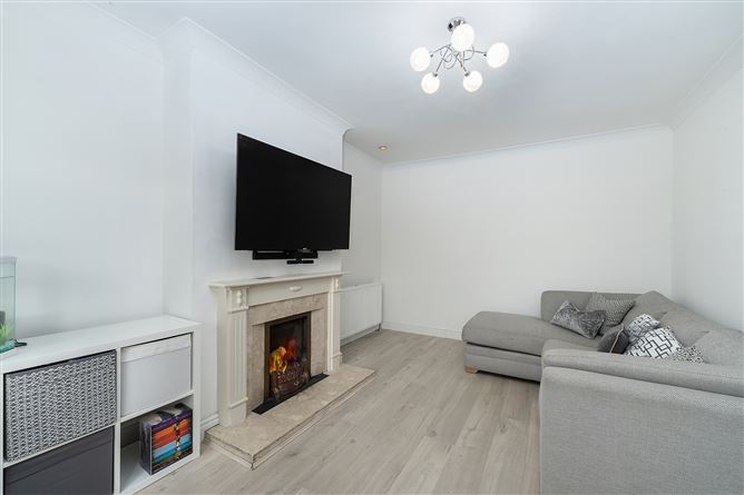 38 OAK RISE, Royal Oak, Santry, Dublin 9