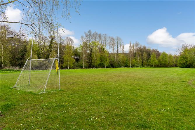 38 OAK RISE, Royal Oak, Santry, Dublin 9