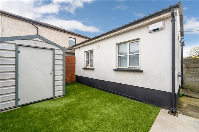 38 OAK RISE, Royal Oak, Santry, Dublin 9