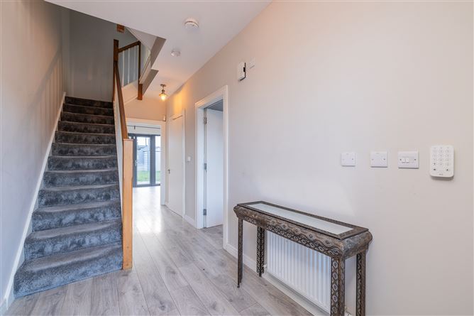 16 The Avenue, Station Manor, Station Road, Portmarnock, County Dublin