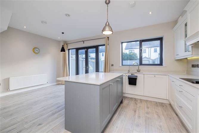 16 The Avenue, Station Manor, Station Road, Portmarnock, County Dublin