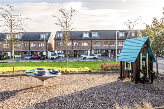 16 The Avenue, Station Manor, Station Road, Portmarnock, County Dublin