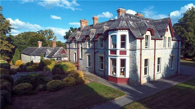 Kilteelagh House, Dromineer, County Tipperary
