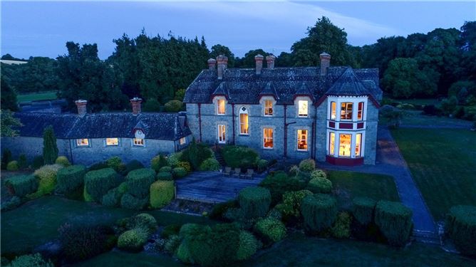 Kilteelagh House, Dromineer, County Tipperary