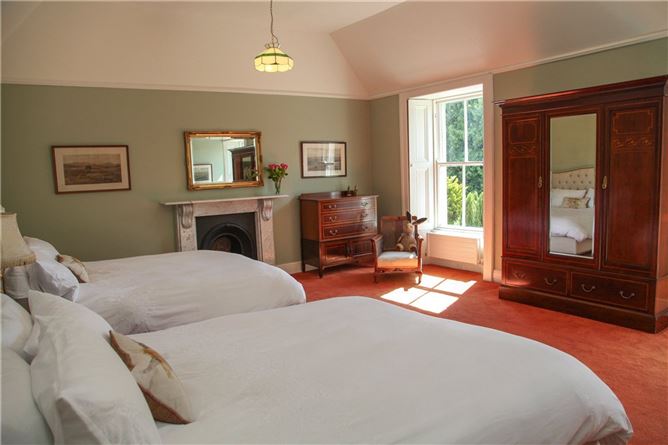 Kilteelagh House, Dromineer, County Tipperary
