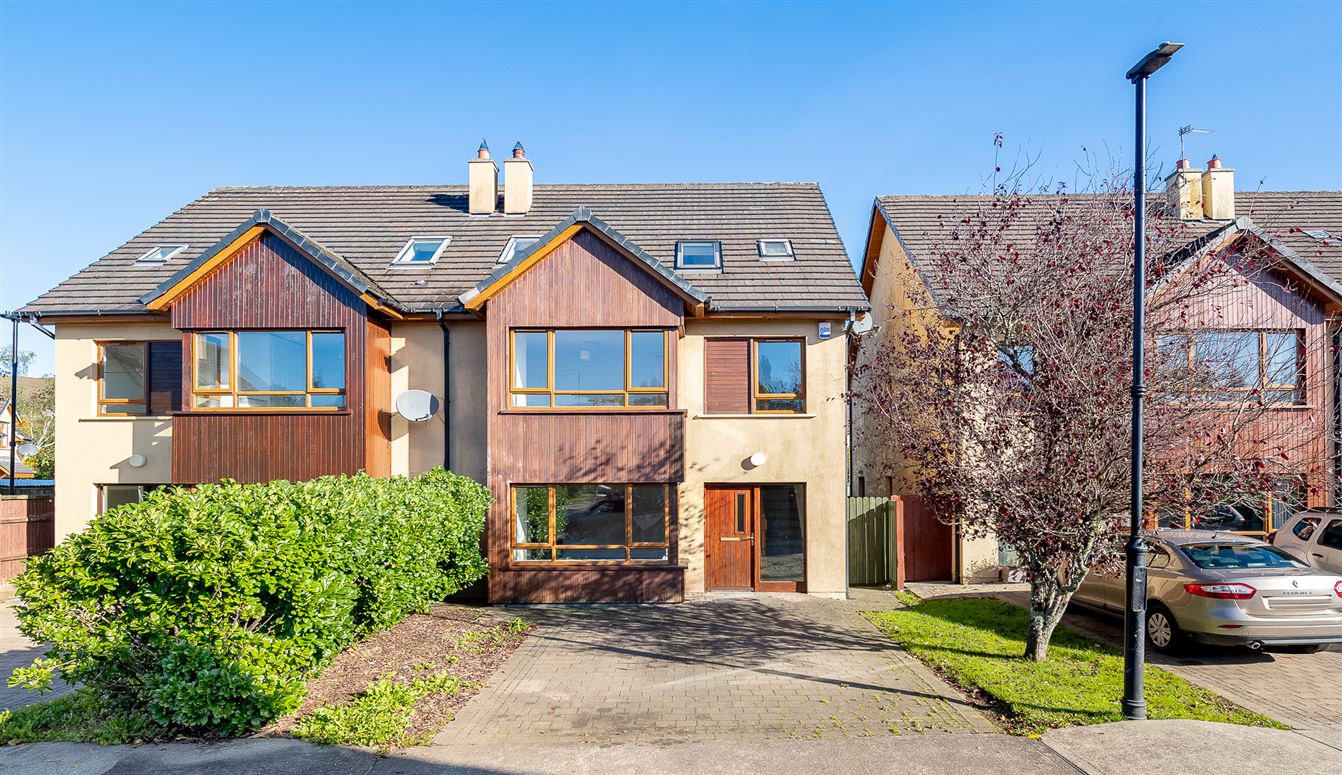 11 Heather Park, Pairc na Gloine, Kenmare, Co. Kerry, V93WC82