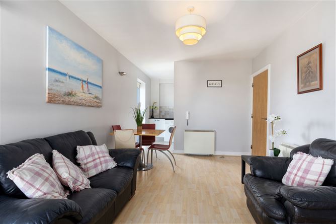 Photo 7 of 10 — Apt 86 Southgate, Cork Street, South City Centre, Dublin 8