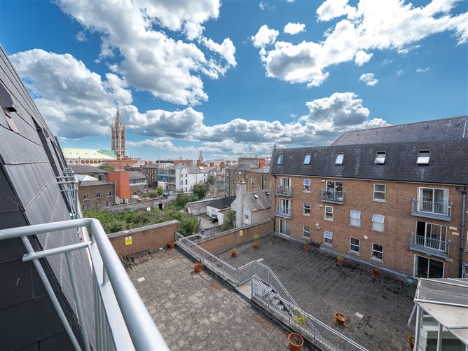 Photo 5 of 23 — 34 Millers Hall, Thomas Street, South City Centre, Dublin 8