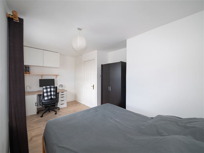 Photo 18 of 23 — 34 Millers Hall, Thomas Street, South City Centre, Dublin 8