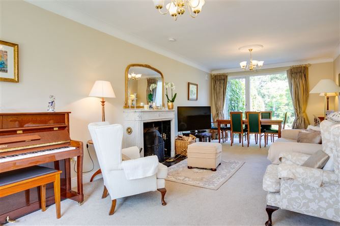8 Vesey Park, Lucan, Co. Dublin
