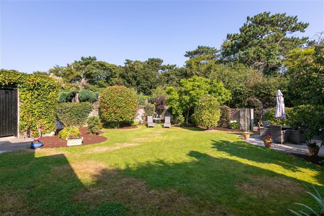 8 Vesey Park, Lucan, Co. Dublin