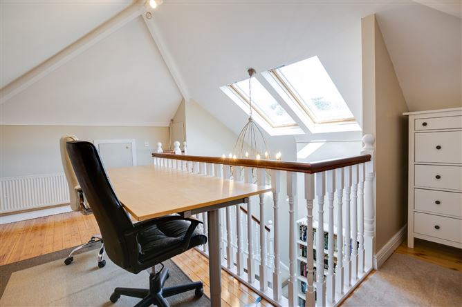 8 Vesey Park, Lucan, Co. Dublin