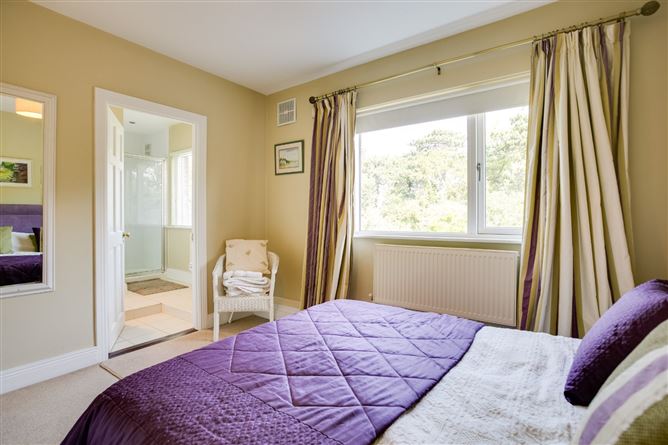 8 Vesey Park, Lucan, Co. Dublin