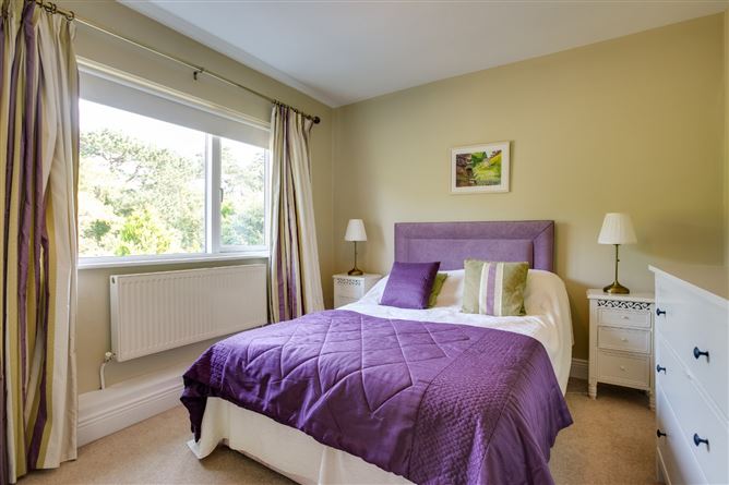 8 Vesey Park, Lucan, Co. Dublin