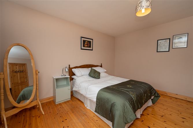 24 Carraig Aoil, Cloughduv, Cork