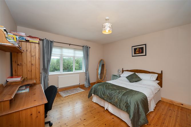 24 Carraig Aoil, Cloughduv, Cork
