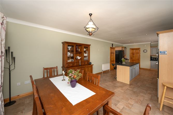 24 Carraig Aoil, Cloughduv, Cork