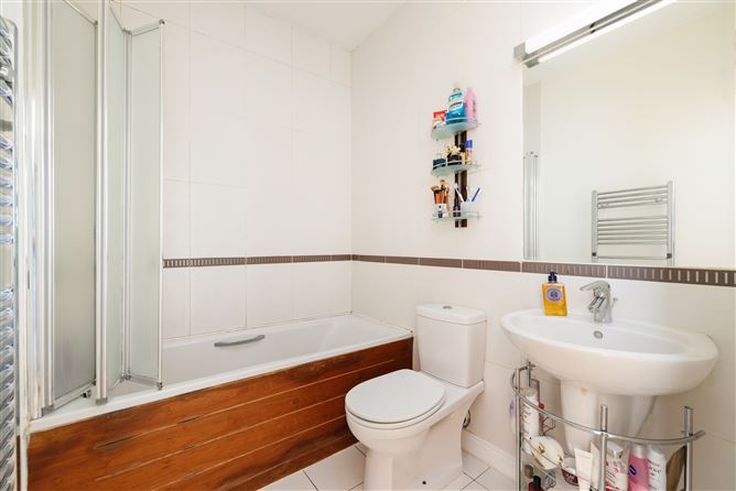 84 Bracken Hill, Blackglen Road, Sandyford, Dublin 18