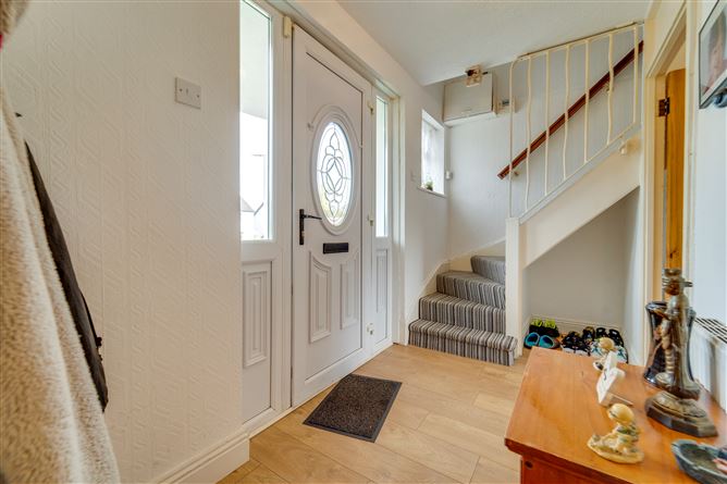 94 Mountain View Park , Rathfarnham,   Dublin 14