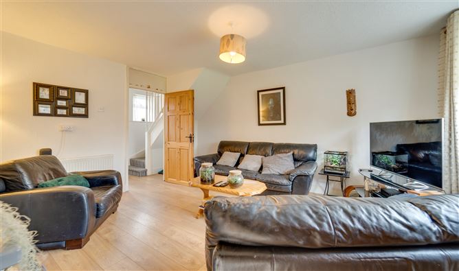 94 Mountain View Park , Rathfarnham,   Dublin 14
