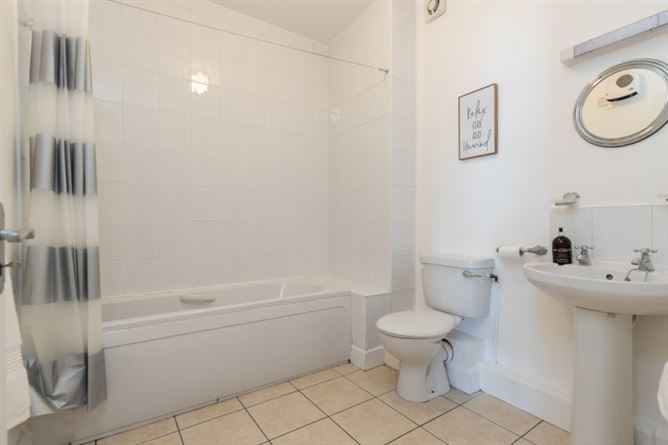 3A Redmond Cove, Wexford Town, Wexford