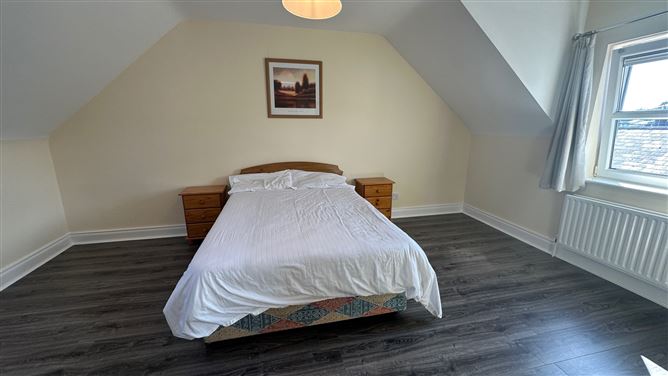 No 6 Maple Court, Cobh, Cork