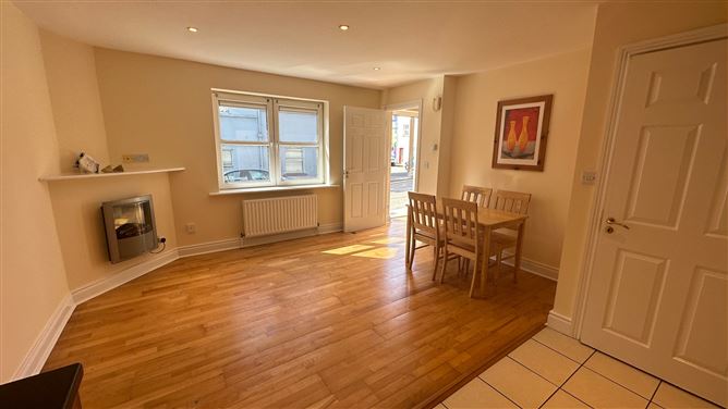 No 6 Maple Court, Cobh, Cork