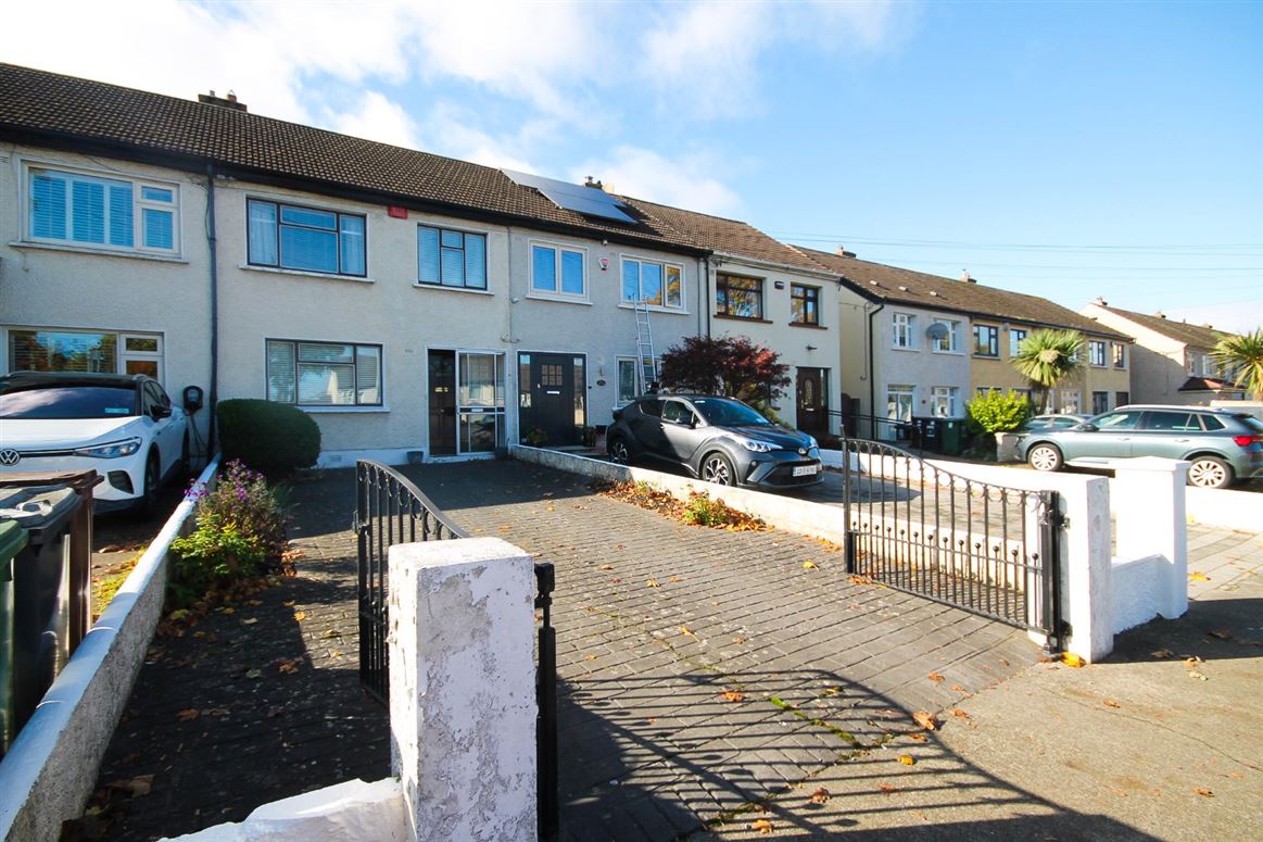 214 St Peter's Road, Greenhills, Dublin 12