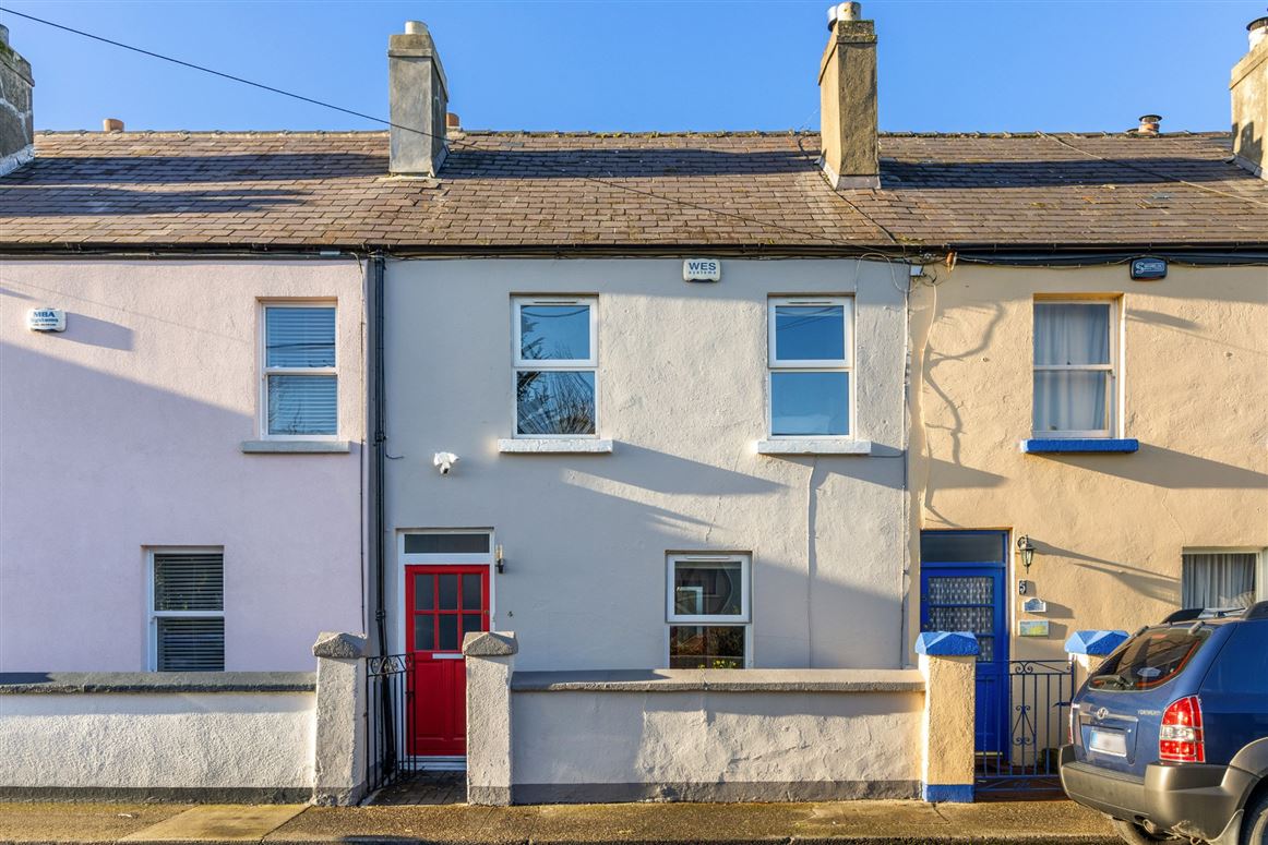 4 Esmonde Terrace, Greenpark Road, Bray, Co. Wicklow