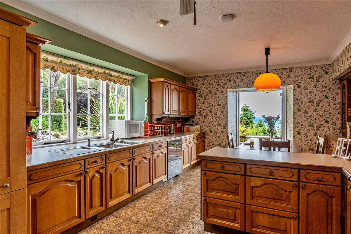 Clifftop Charm,Coverack, Cornwall, United Kingdom