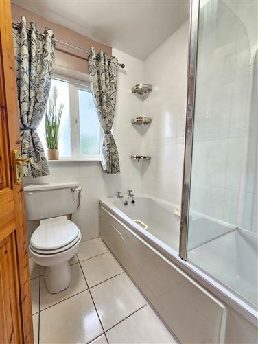 20 Moyglass, Crusheen, Ennis, County Clare