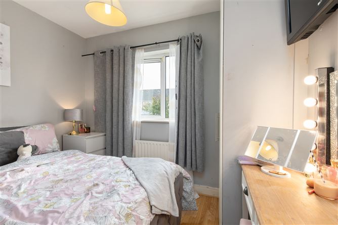 33 Beechfield Drive, Castaheany, Clonee, Dublin 15