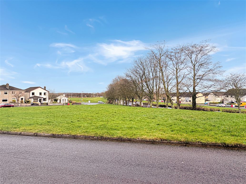 220 Laurel Park , Newcastle, Galway