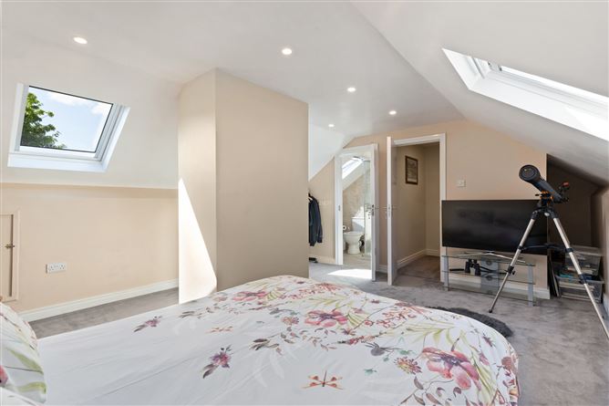 Photo 11 of 13 — 47 Ballinclea Heights, Killiney, Co. Dublin.